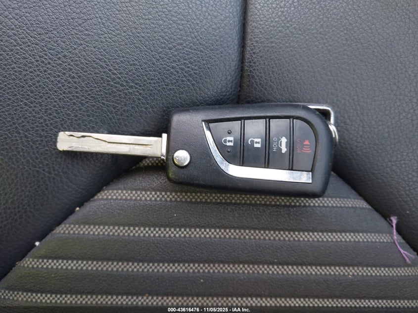 2019 TOYOTA CAMRY SE - 4T1B11HK5KU222834