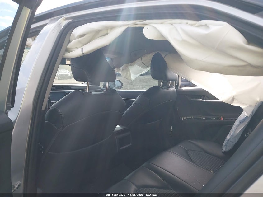 2019 TOYOTA CAMRY SE - 4T1B11HK5KU222834