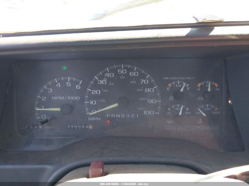 1998 GMC Sierra 2500 Hd Sl VIN: 1GTGK24R6WZ521161 Lot: 43616494