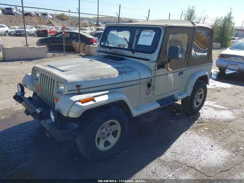 2J4FY49S2NJ548683 1992 JEEP WRANGLER photo no. 2