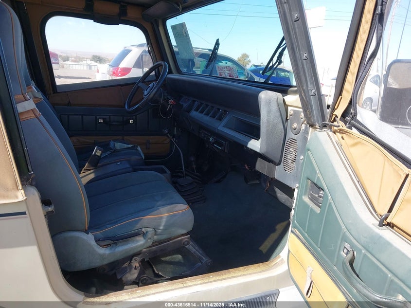 2J4FY49S2NJ548683 1992 JEEP WRANGLER photo no. 5