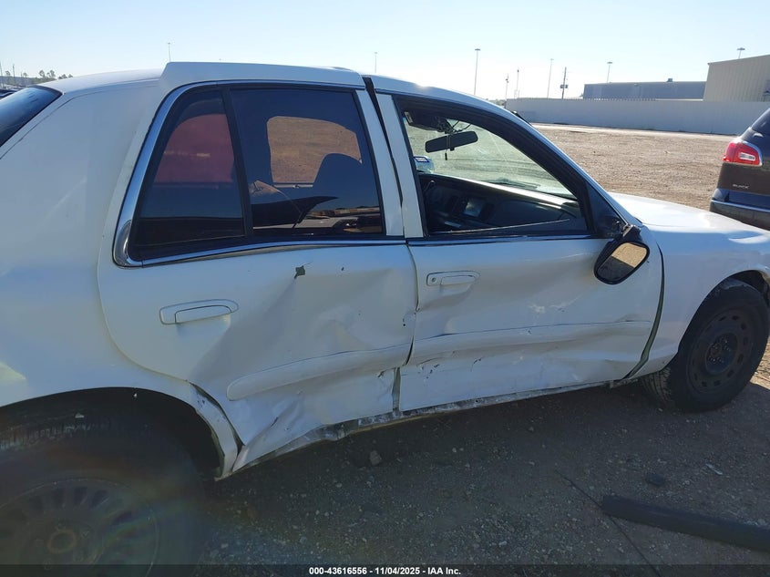 2004 Ford Crown Victoria Police VIN: 2FAFP71W14X139598 Lot: 43616556