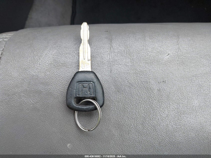 2001 Honda Accord 3.0 Ex VIN: 1HGCG16591A013182 Lot: 43616582