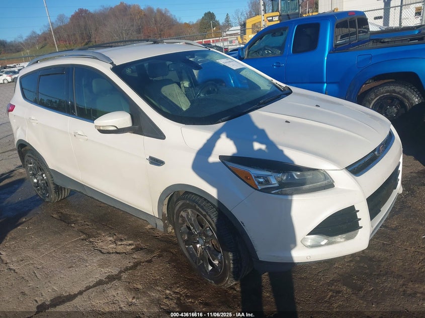 FORD ESCAPE TITANIUM