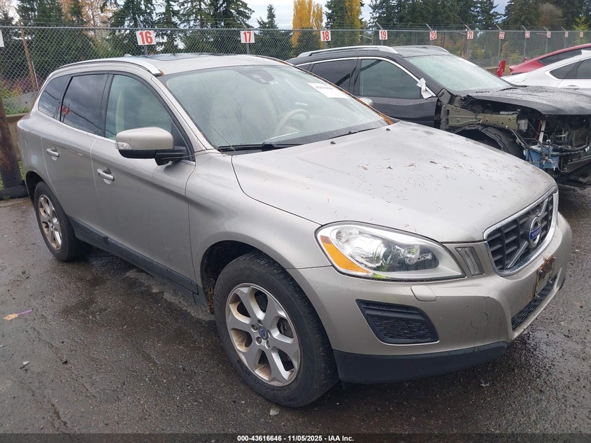 VOLVO XC60 3.2 PREMIER PLUS