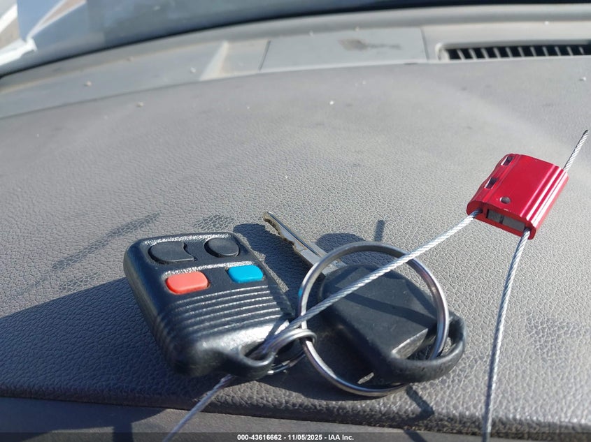 2004 Ford Expedition Xls VIN: 1FMRU13WX4LA96933 Lot: 43616662