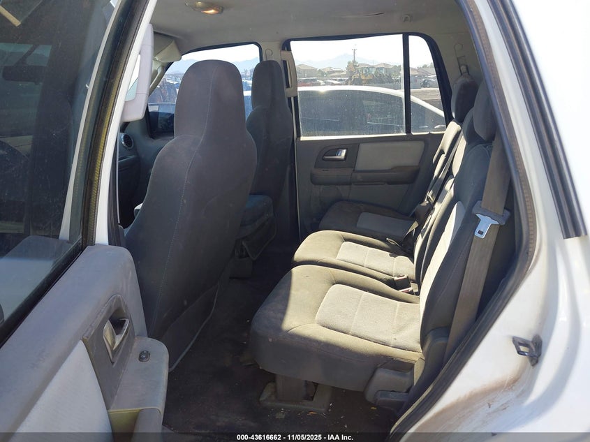 2004 Ford Expedition Xls VIN: 1FMRU13WX4LA96933 Lot: 43616662