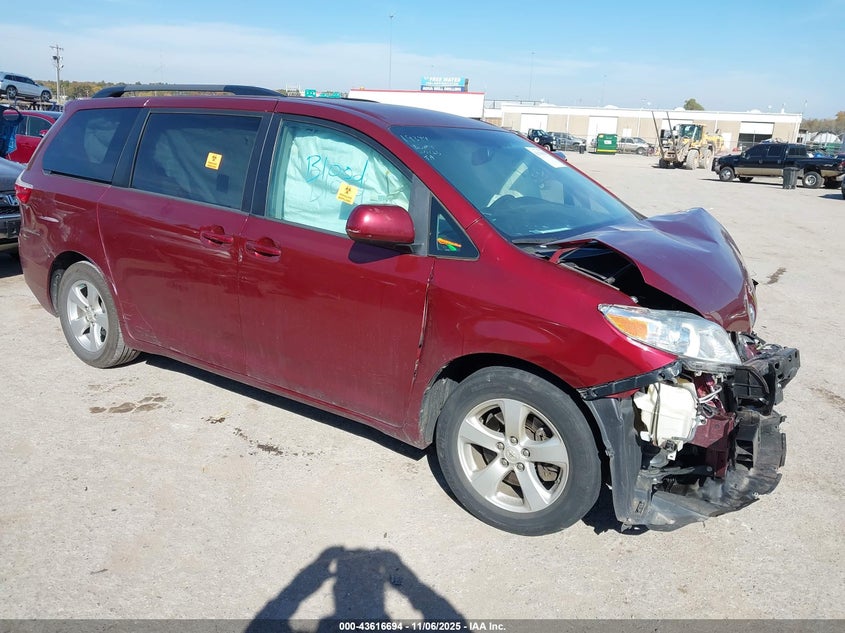 2017 TOYOTA SIENNA LE 8 PASSENGER - 5TDKZ3DC1HS854928