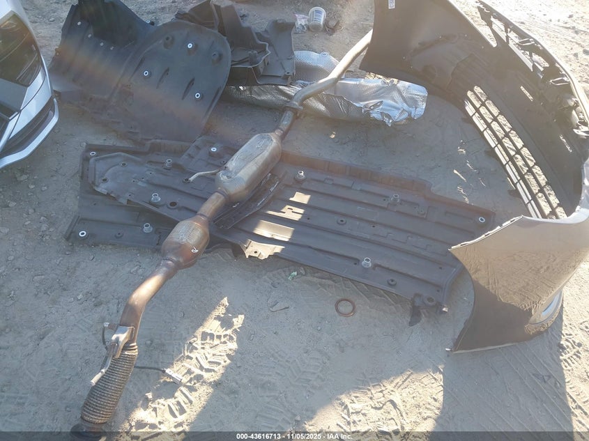 2022 TOYOTA CAMRY LE - 4T1C11AK7NU676070