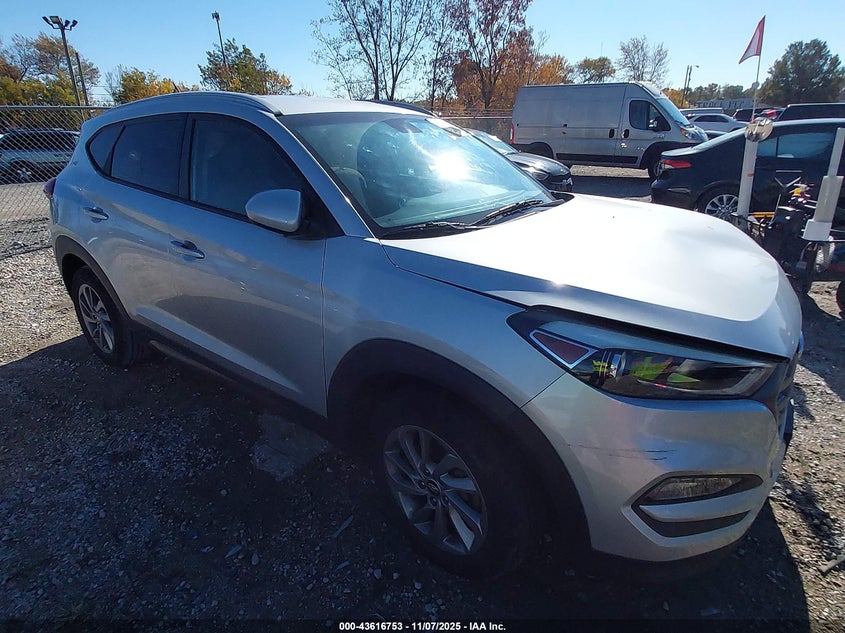 HYUNDAI TUCSON SE