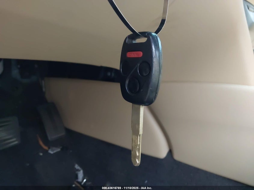 1HGCS22888A016573 2008 HONDA ACCORD photo no. 11
