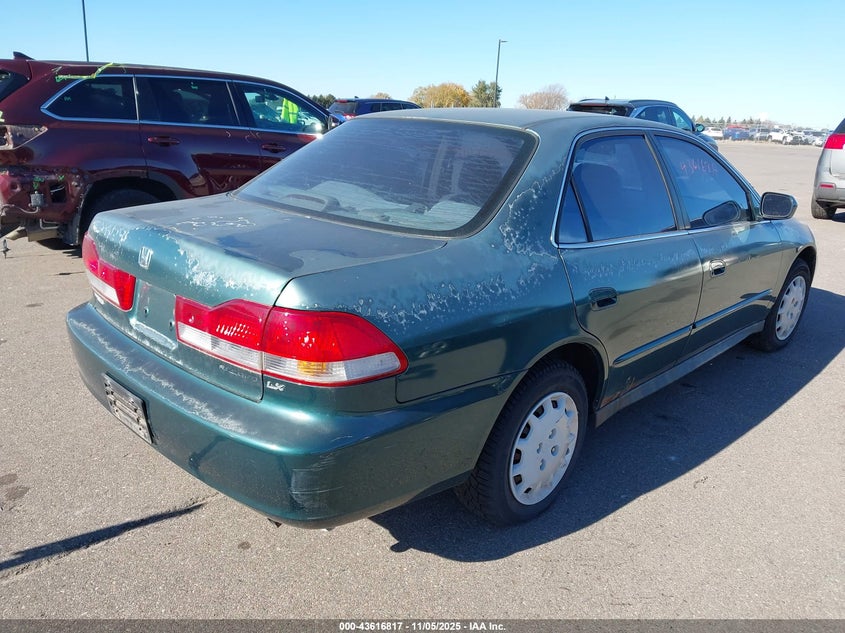 1HGCG56472A012290 2002 HONDA ACCORD photo no. 4