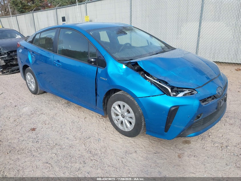 TOYOTA PRIUS LE
