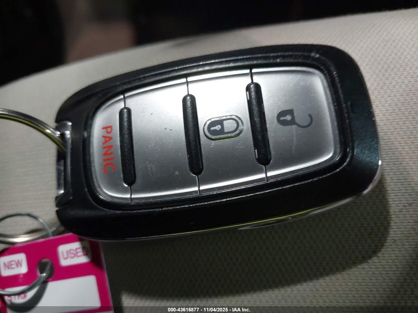 2017 Chrysler Pacifica Lx VIN: 2C4RC1CG9HR633627 Lot: 43616877