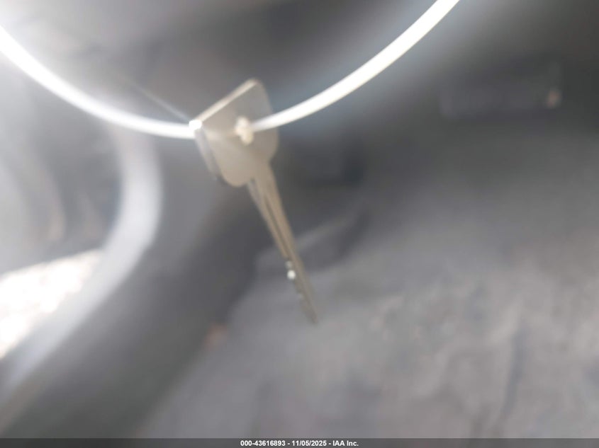 2T1BR12E01C504200 2001 TOYOTA COROLLA photo no. 11