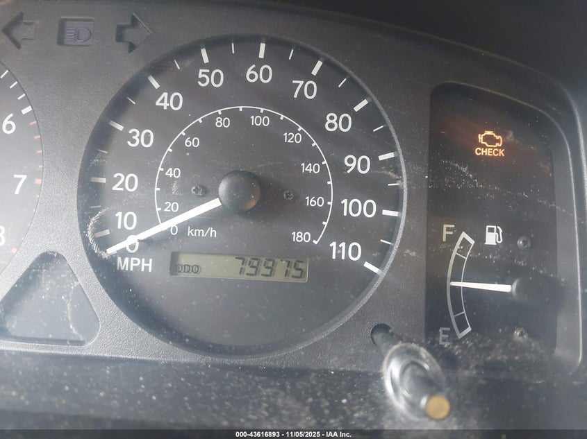 2T1BR12E01C504200 2001 TOYOTA COROLLA photo no. 7