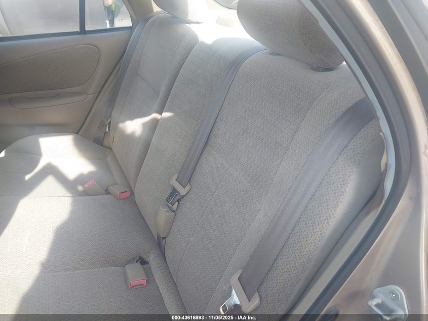 2T1BR12E01C504200 2001 TOYOTA COROLLA photo no. 8