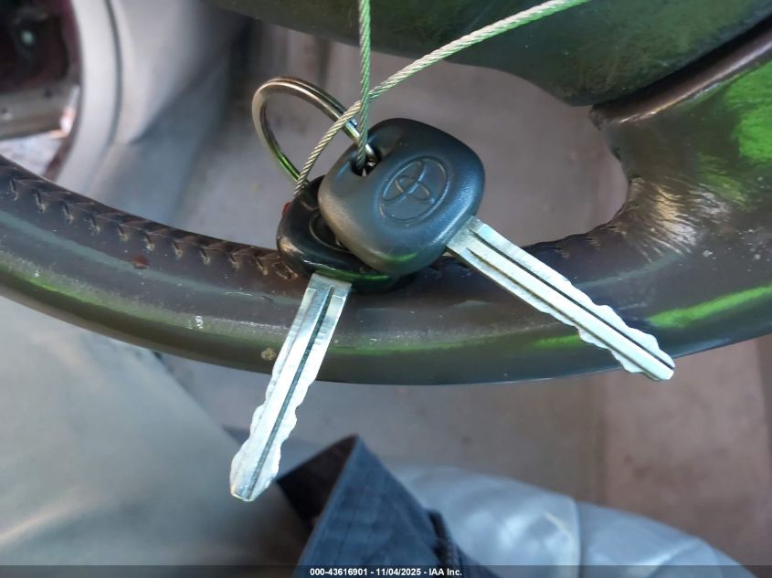 1998 Toyota Avalon Xls VIN: 4T1BF18B6WU213163 Lot: 43616901