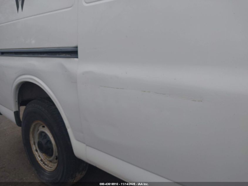 1998 GMC Savana Standard VIN: 1GTHG35R2W1034452 Lot: 43616910