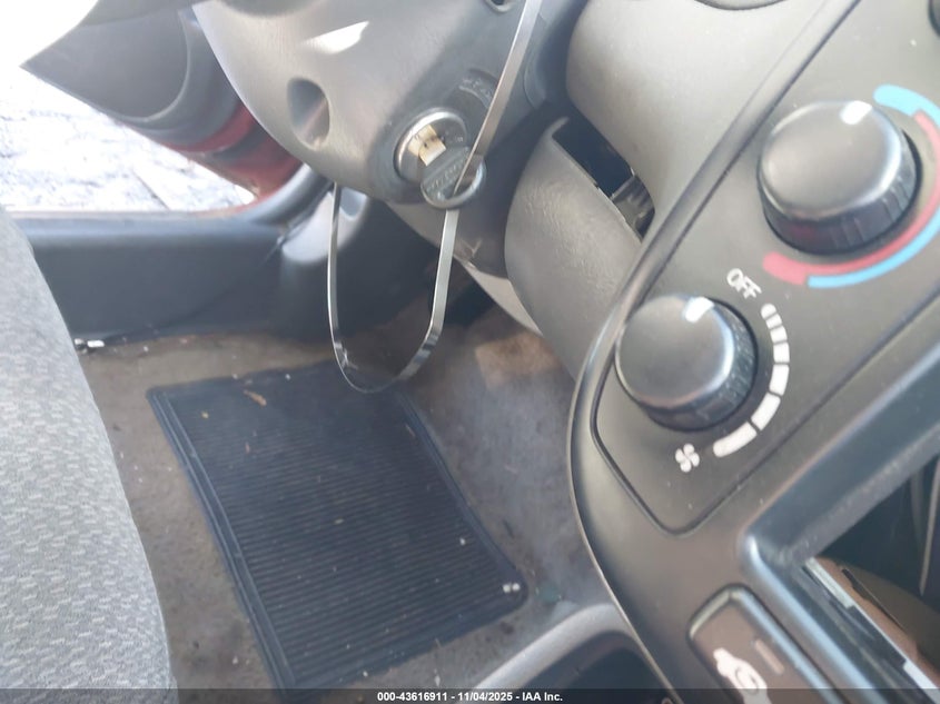 1999 Honda Civic Lx VIN: 1HGEJ6672XL049270 Lot: 43616911