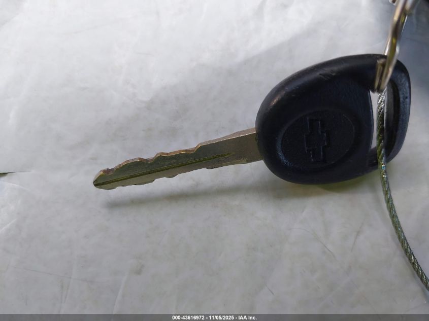 2001 Chevrolet Silverado 1500 Lt VIN: 2GCEC19T411374861 Lot: 43616972