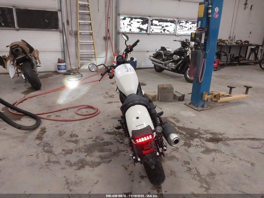 2025 Honda Cmx500 A VIN: MLHPC565XS5800474 Lot: 43616975