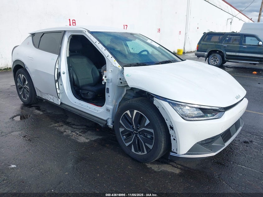 KIA EV6 LIGHT LONG RANGE