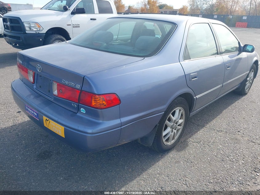 4T1BF28K8YU109220 2000 TOYOTA CAMRY photo no. 4