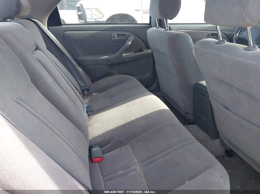4T1BF28K8YU109220 2000 TOYOTA CAMRY photo no. 8
