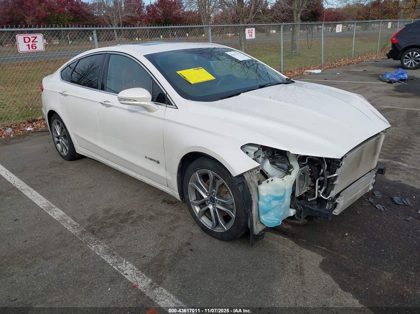 FORD FUSION HYBRID TITANIUM