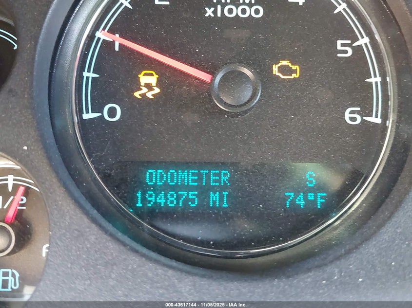 2013 CHEVROLET TAHOE LT - 1GNSCBE09DR154350