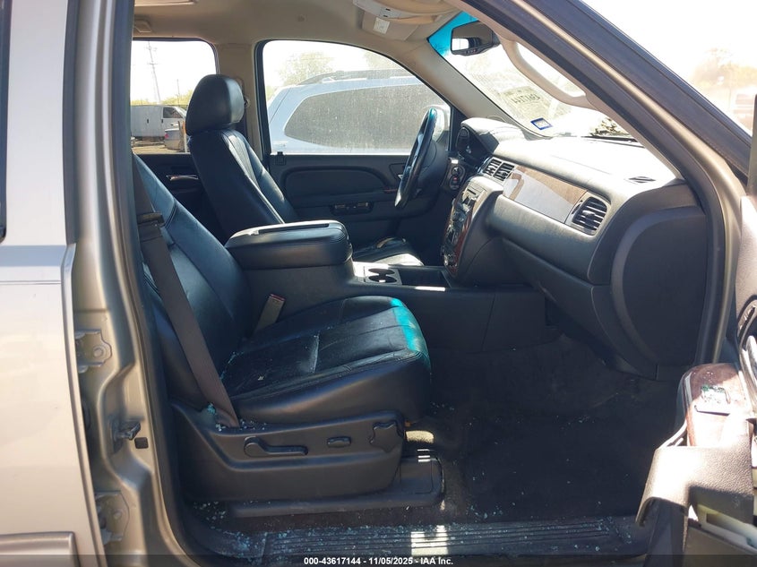 2013 CHEVROLET TAHOE LT - 1GNSCBE09DR154350