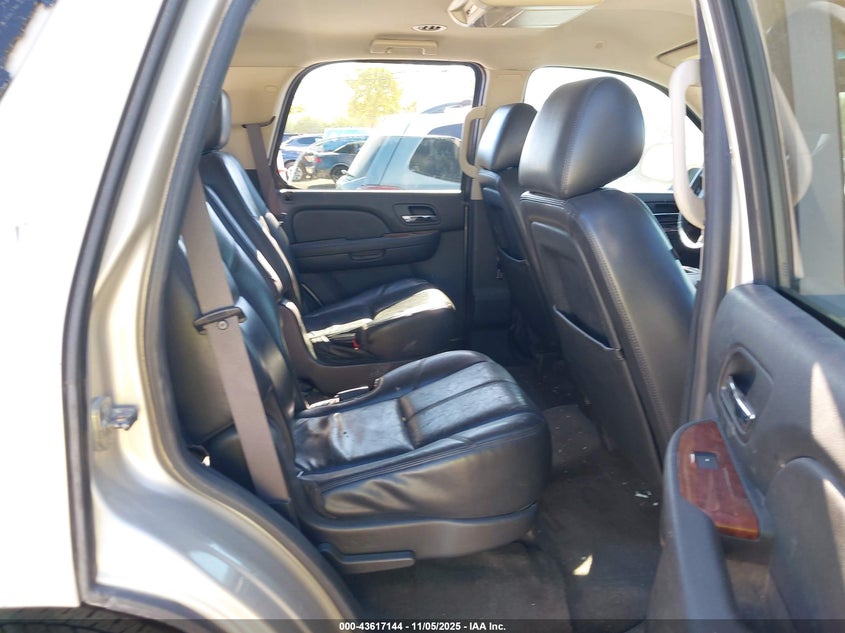 2013 CHEVROLET TAHOE LT - 1GNSCBE09DR154350