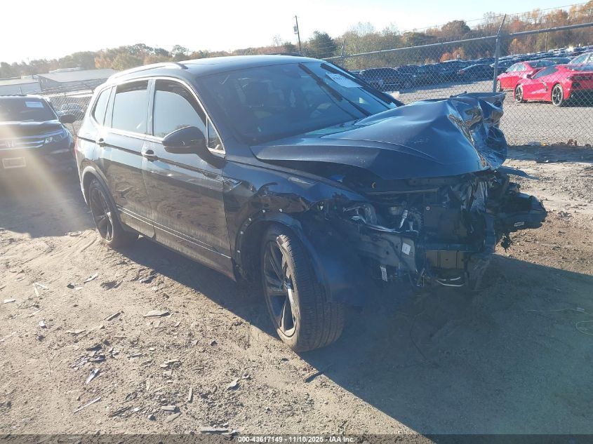 VOLKSWAGEN TIGUAN 2.0T SE R-LINE BLACK