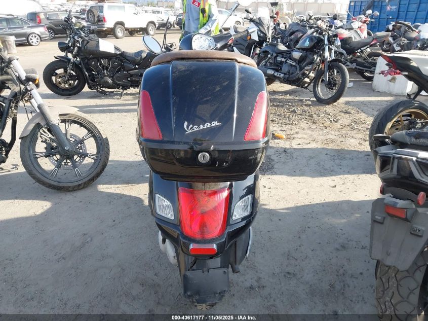 2004 Vespa Granturismo 200 VIN: ZAPM319K245001564 Lot: 43617177