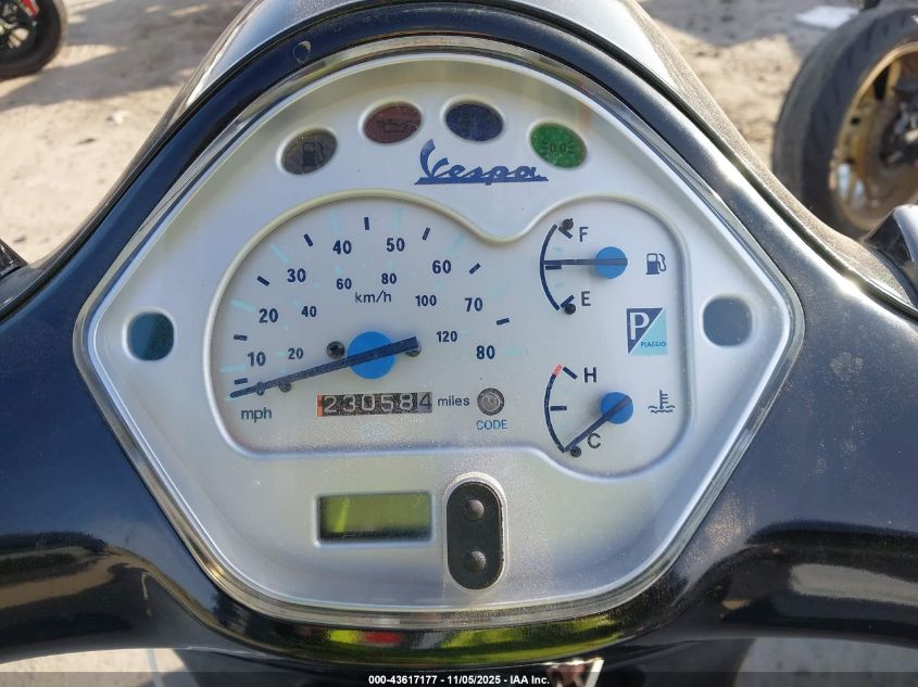 2004 Vespa Granturismo 200 VIN: ZAPM319K245001564 Lot: 43617177