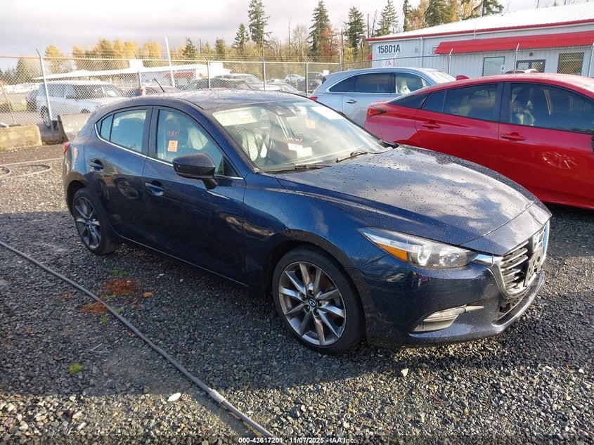 MAZDA 3 TOURING