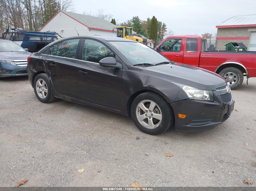 CHEVROLET CRUZE 1LT AUTO