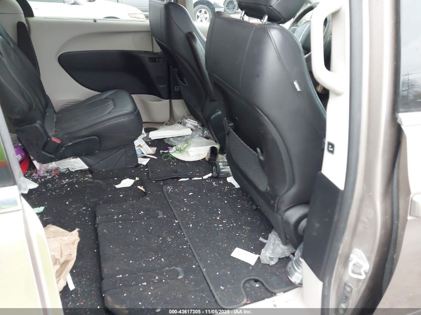 2017 Chrysler Pacifica Touring-L VIN: 2C4RC1BG5HR535907 Lot: 43617305