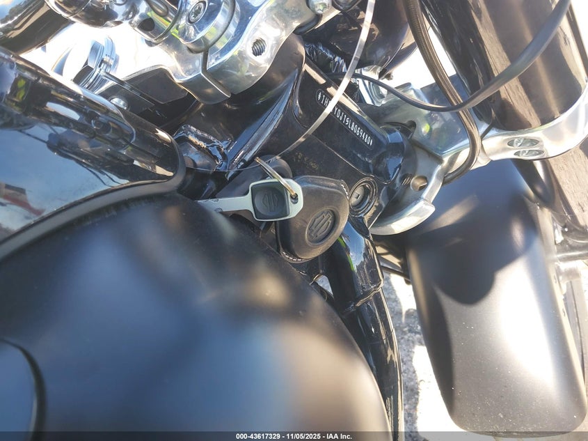 2020 Harley-Davidson Flsl VIN: 1HD1YDJ15LB069480 Lot: 43617329