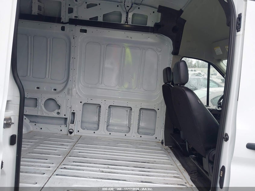 2023 Ford Transit-250 VIN: 1FTBR1X8XPKB01786 Lot: 43617368