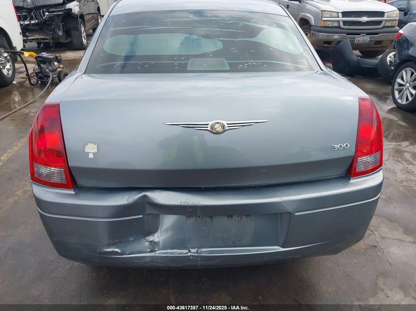 2007 Chrysler 300 VIN: 2C3KA43R17H780625 Lot: 43617387