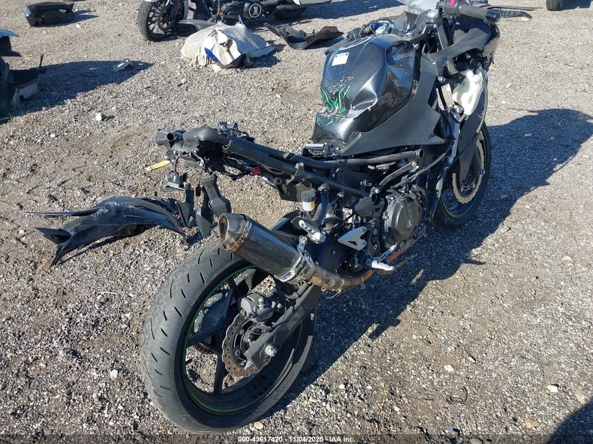 2023 Kawasaki Ex400 VIN: JKAEXKH18PDAN3135 Lot: 43617420