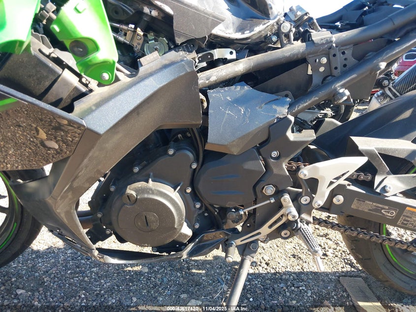 2023 Kawasaki Ex400 VIN: JKAEXKH18PDAN3135 Lot: 43617420