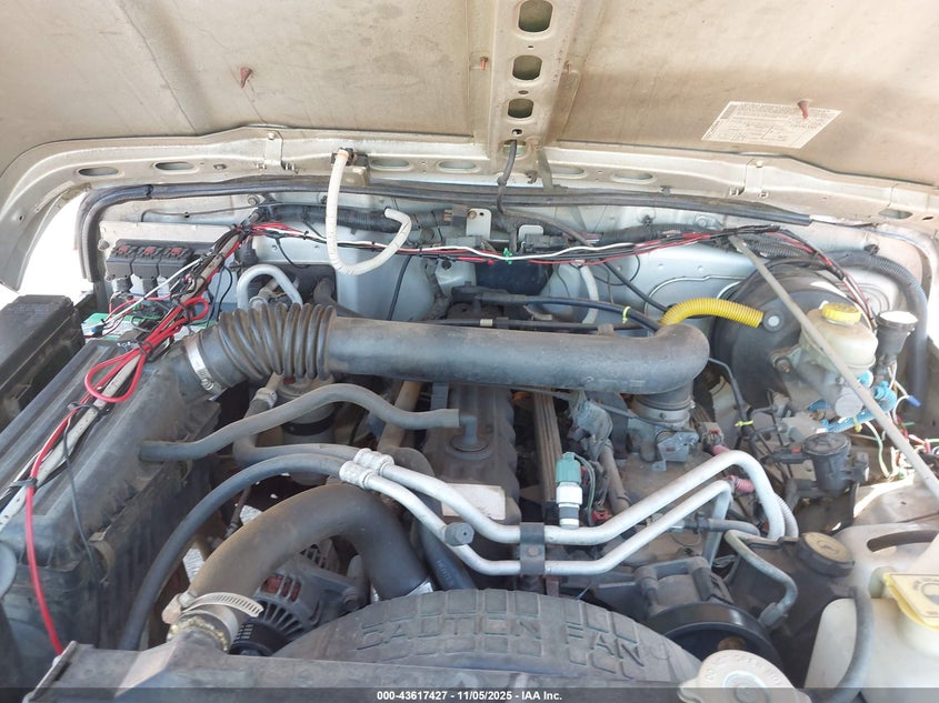 2005 Jeep Wrangler X VIN: 1J4FA39S25P325464 Lot: 43617427