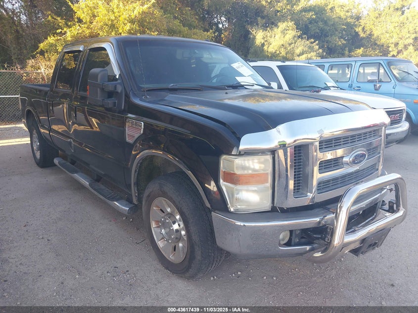 FORD F-250 LARIAT