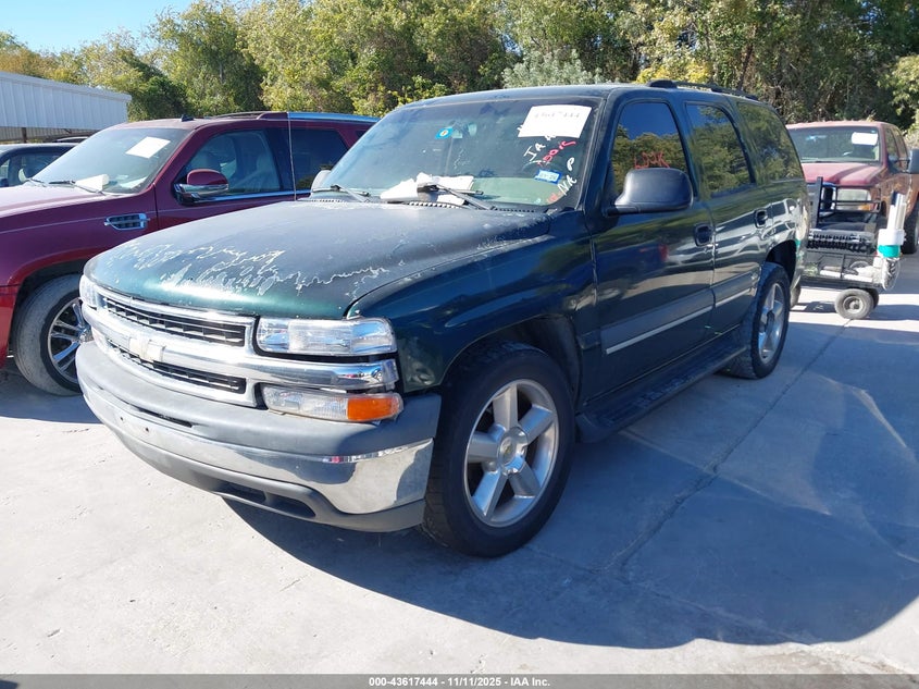 1GNEC13V44R145643 2004 CHEVROLET TAHOE photo no. 2
