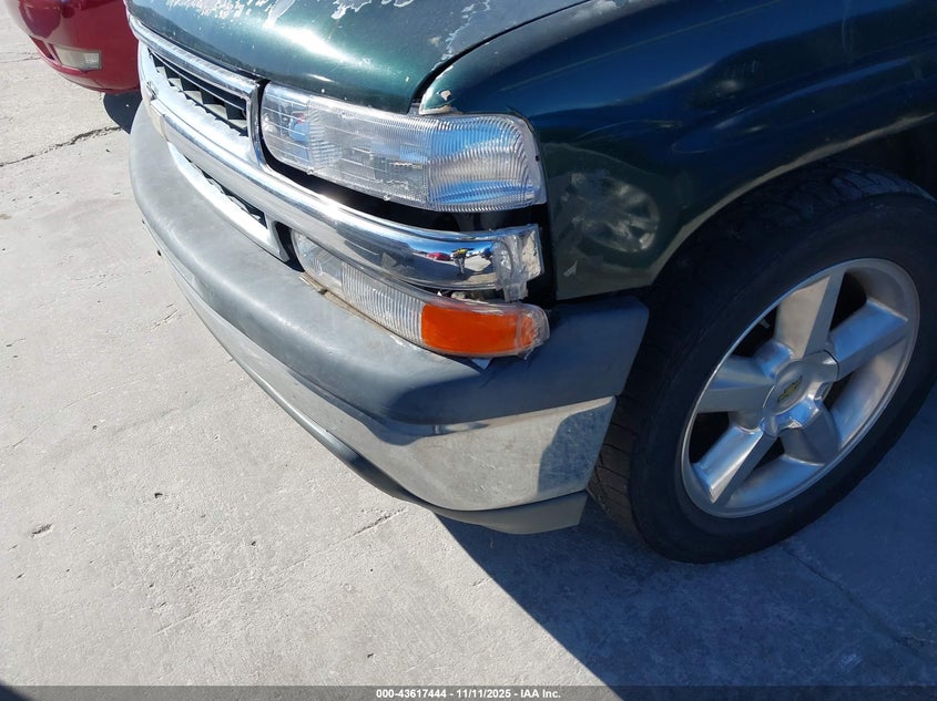 2004 Chevrolet Tahoe Ls VIN: 1GNEC13V44R145643 Lot: 43617444