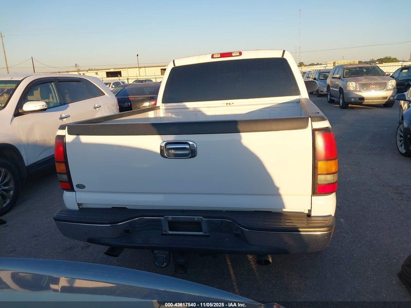 2005 GMC Sierra 1500 Sle VIN: 2GTEC13T851154606 Lot: 43617540