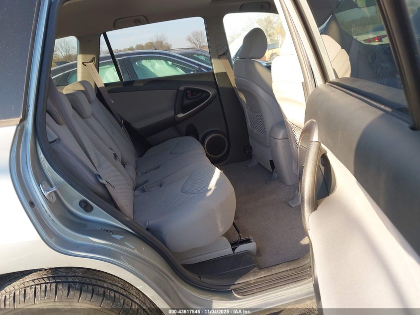 2007 Toyota Rav4 Limited V6 VIN: JTMBK31V176014771 Lot: 43617546